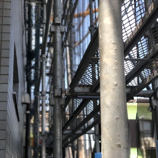 足場
